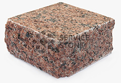 Колото-пиленая брусчатка из лезниковского гранита 100х100х50