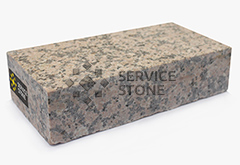 Пиленая брусчатка из гранита Южно-Султаевского 200х100х50