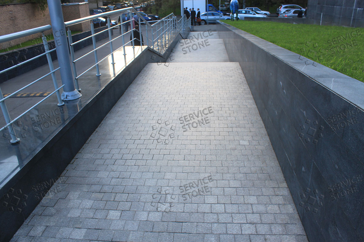 городской тротуар