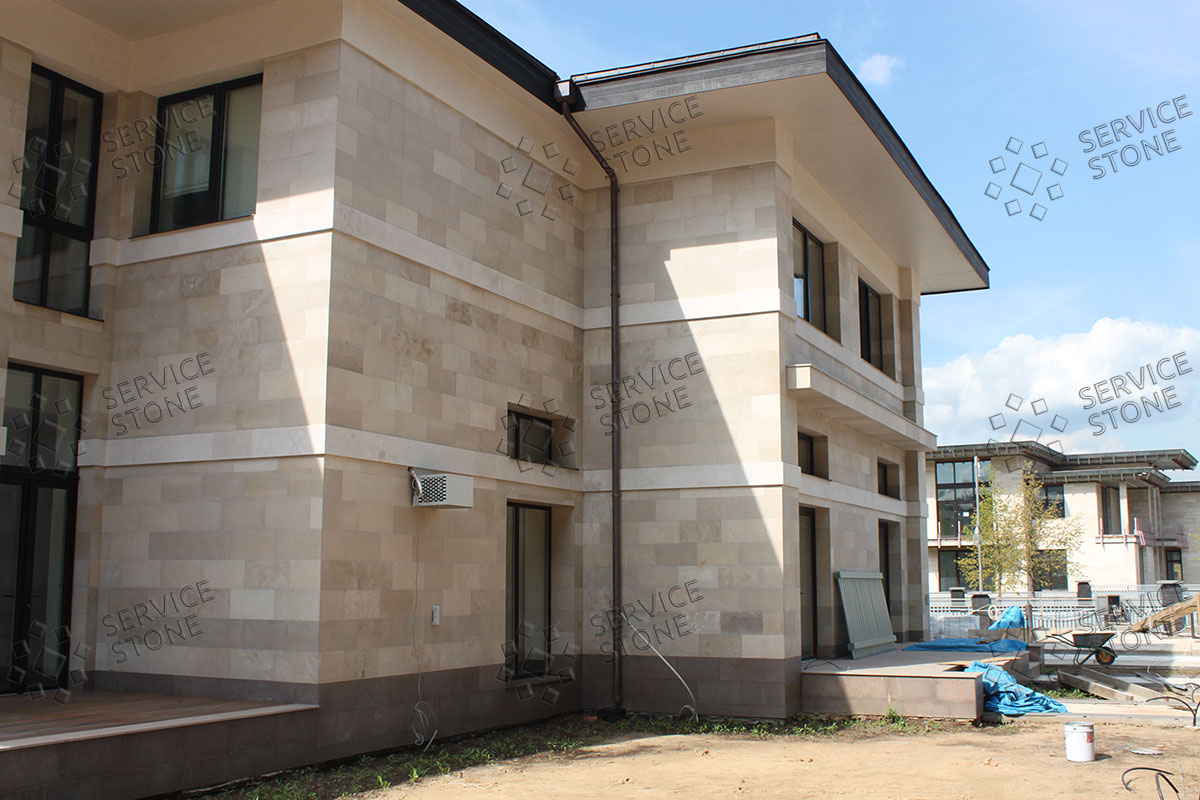 Облицовка фасада натуральным камнем, наружная отделка дома гранитом ...